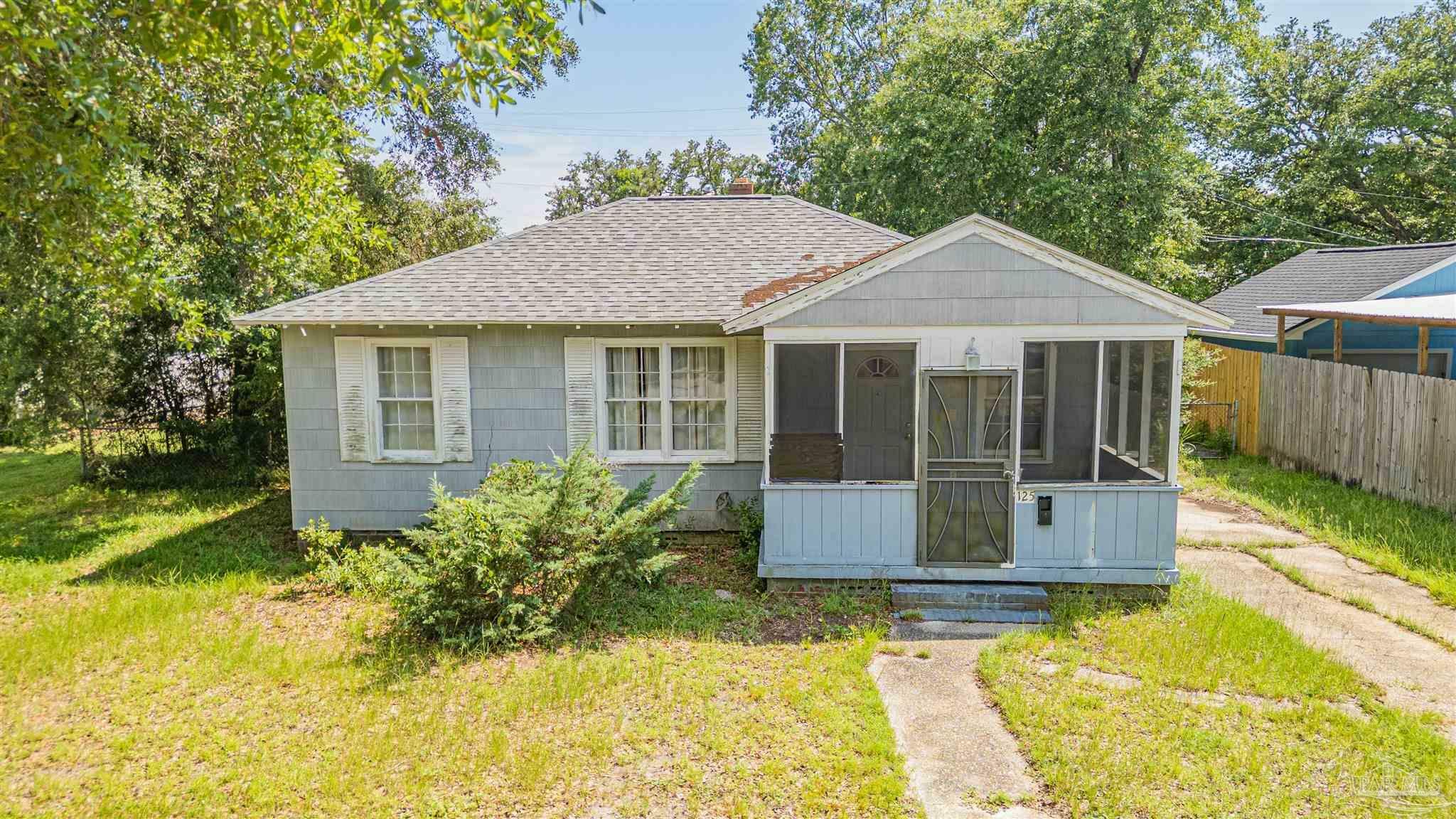 Property Photo:  125 SE Kalash Rd  FL 32507 