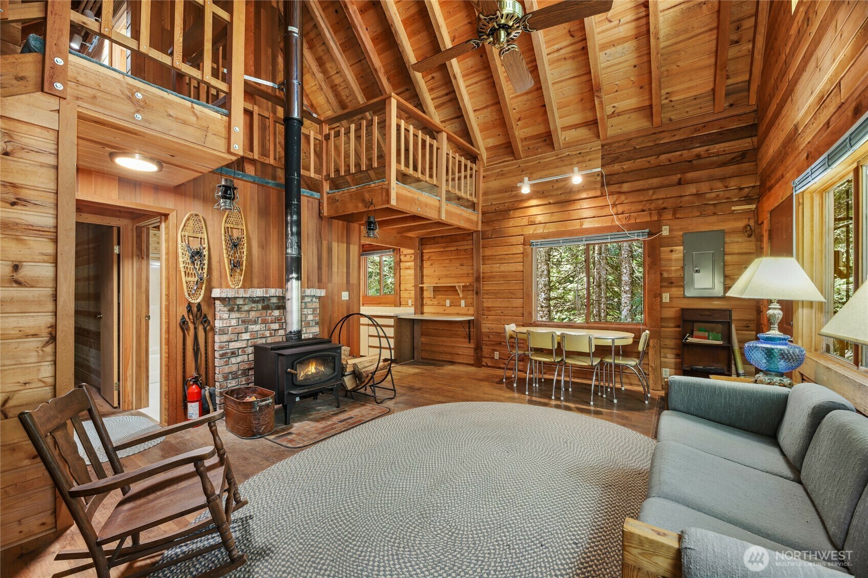 Property Photo: 81 Snow Cabin Place WA 98068