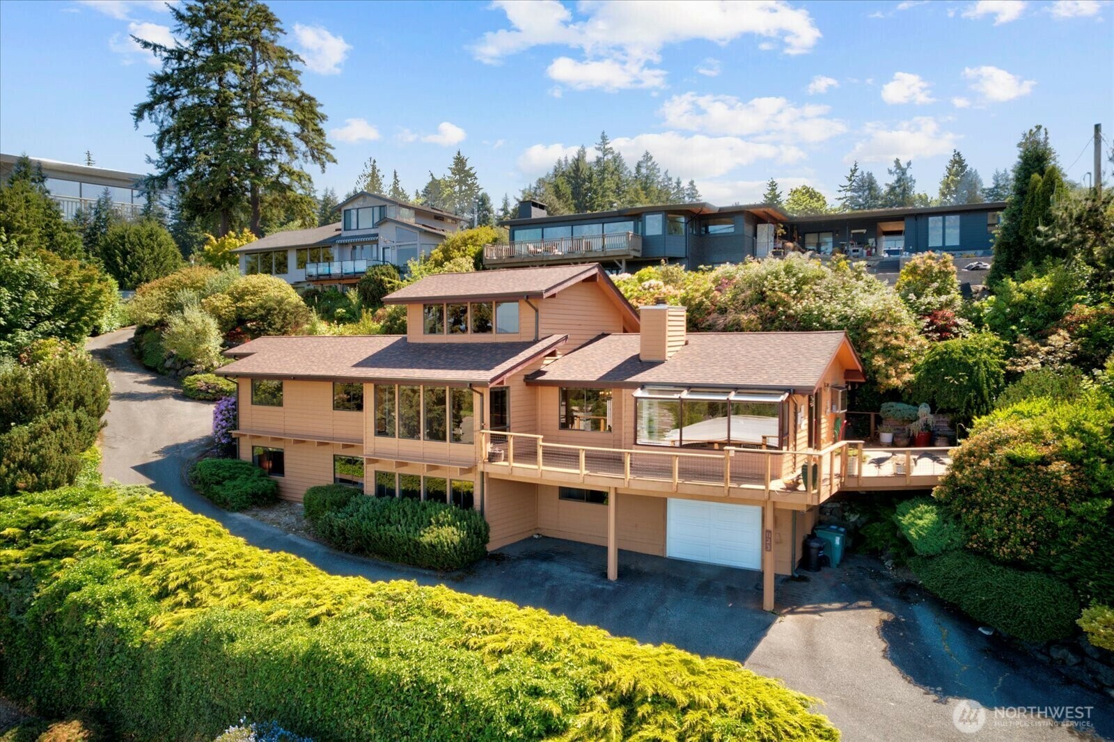 Property Photo: 1125 Vista Place WA 98020