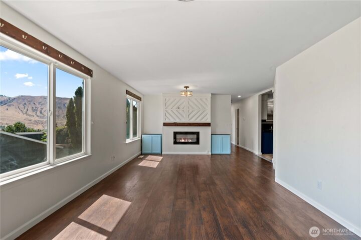 Property Photo:  608 S Lawler Avenue  WA 98802 
