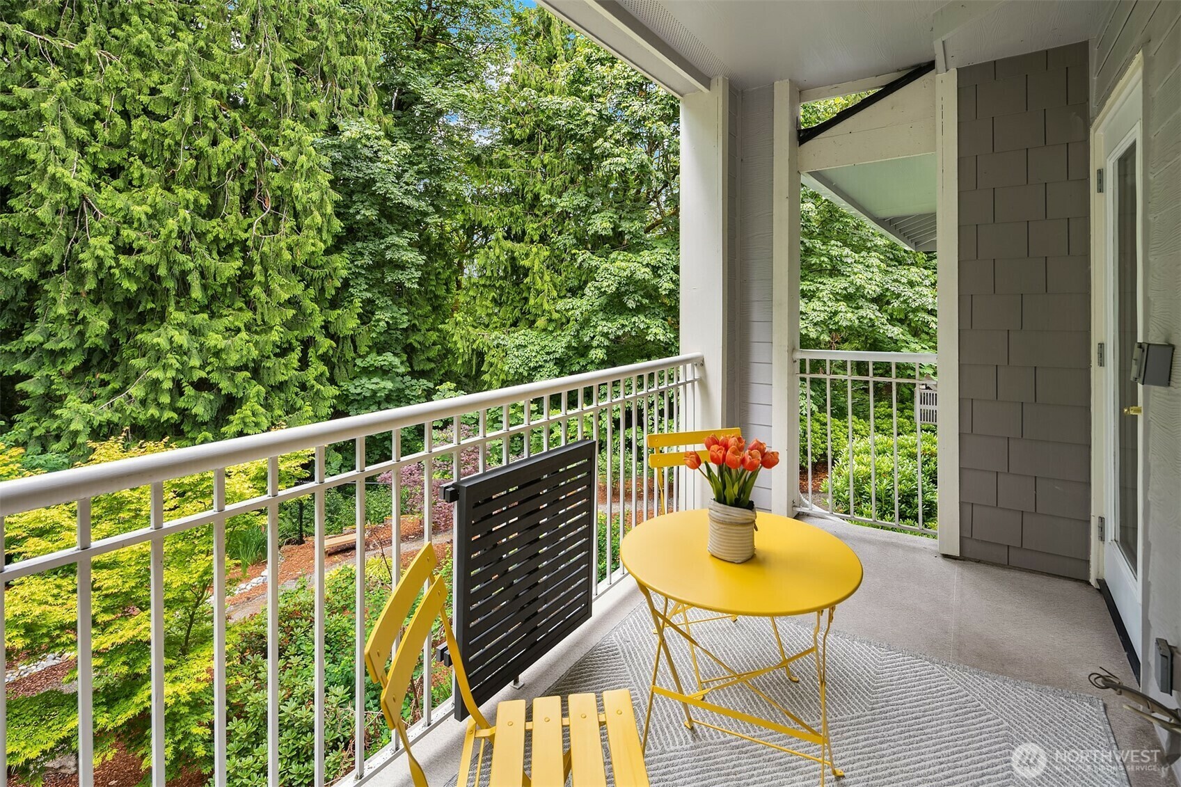 Property Photo: 4535 Providence Point Place SE 202 WA 98029