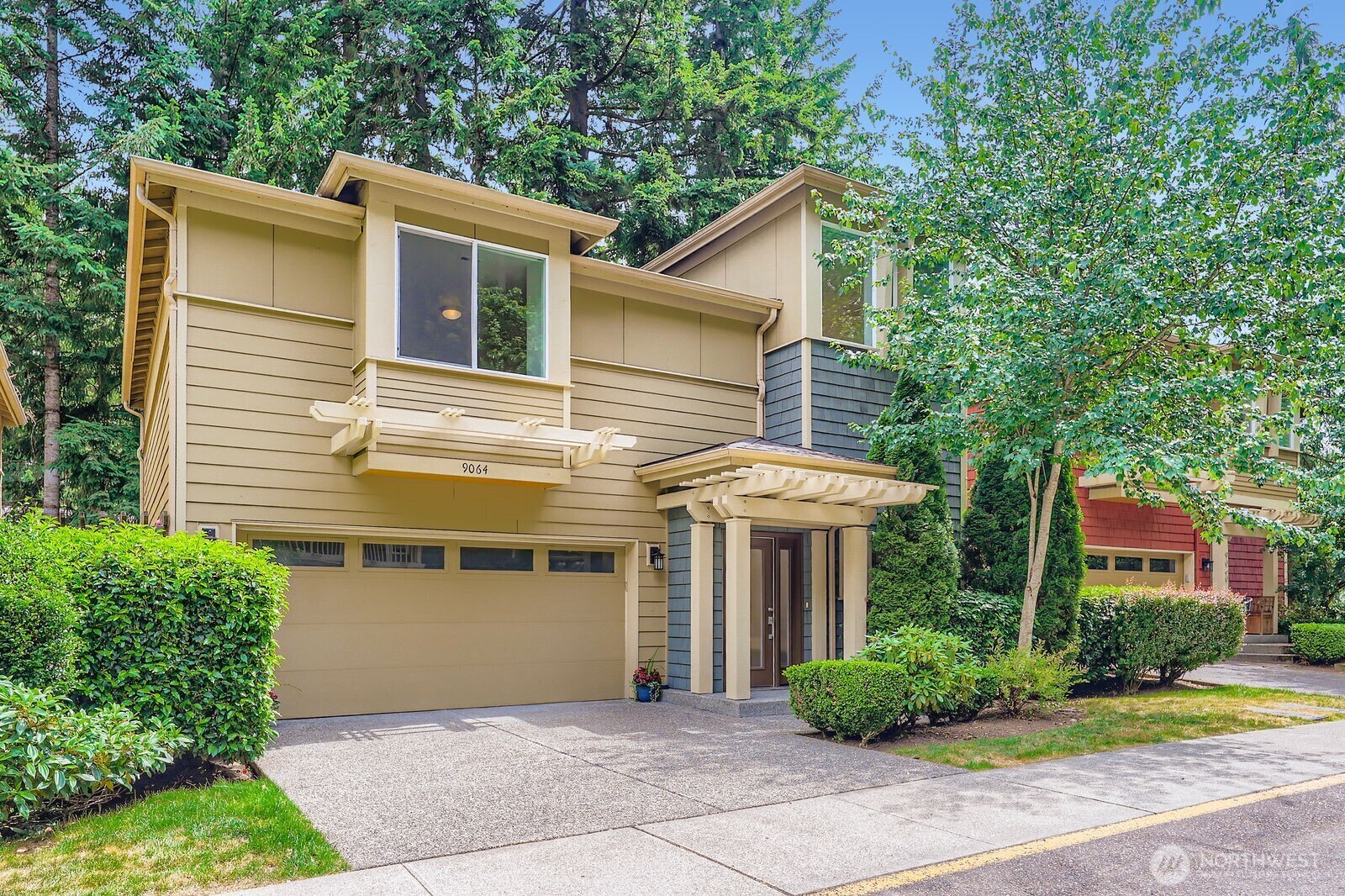 Property Photo: 9064 177th Place NE WA 98052