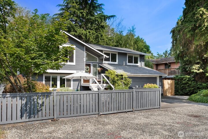 Property Photo: 7708 37th Avenue NE WA 98115