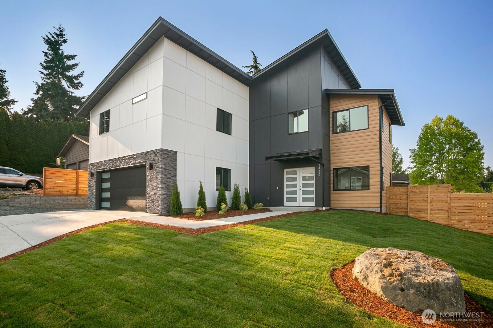 Property Photo: 1429 S 259th St Street WA 98198
