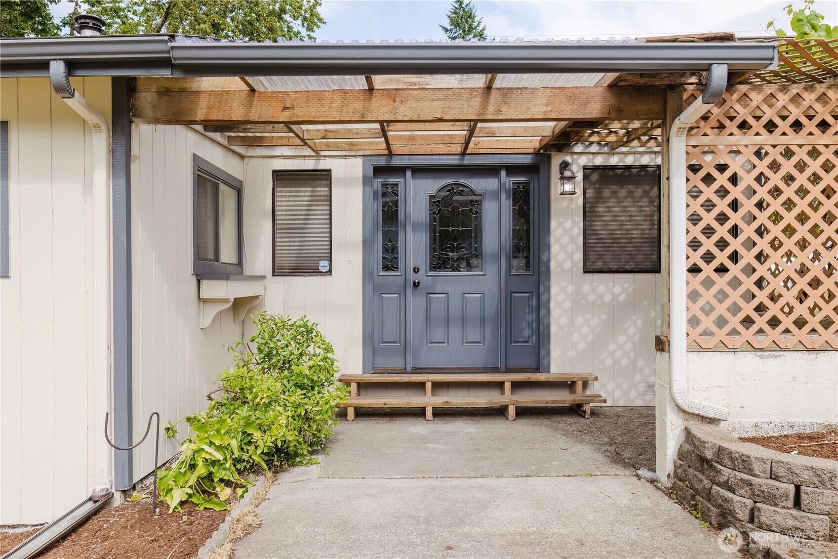 Property Photo:  8424 SE Southworth Drive  WA 98366 