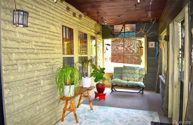 Property Photo: 409 Englewood Avenue MI 48073