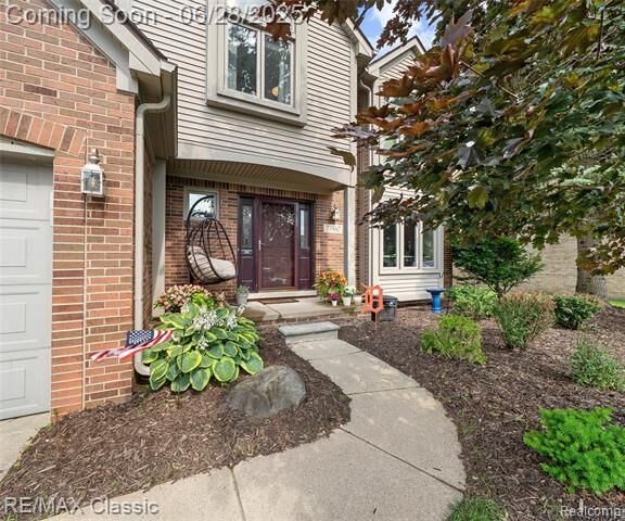 Property Photo: 7060 Fox Hills Road MI 48187