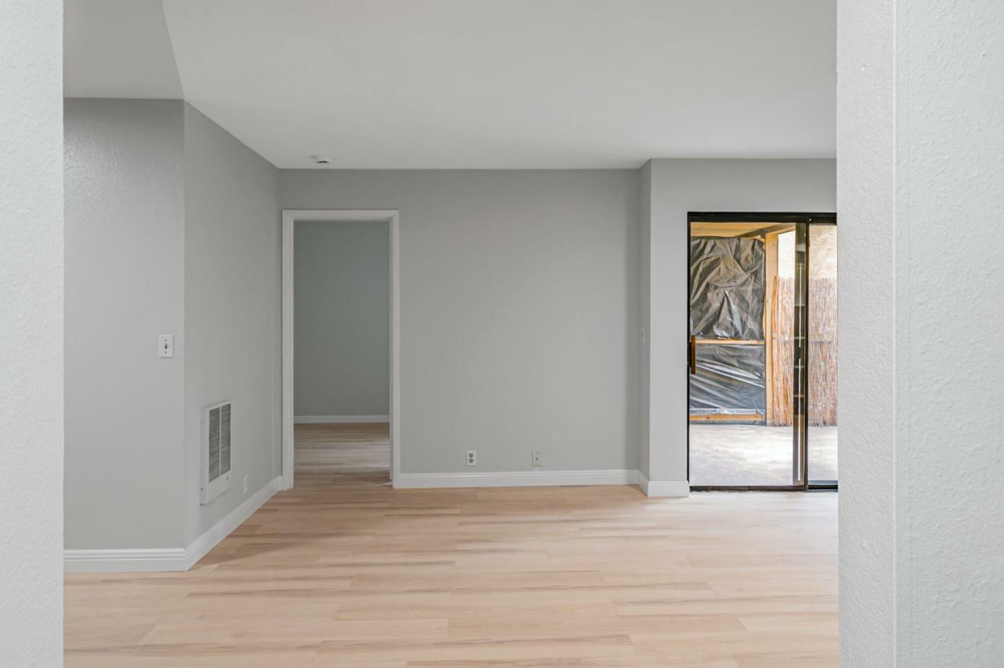 Property Photo:  16006 East 14th Street 106  CA 94578 