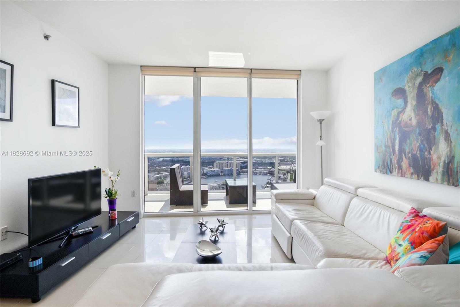 Property Photo:  1800 S Ocean Dr 4006  FL 33009 