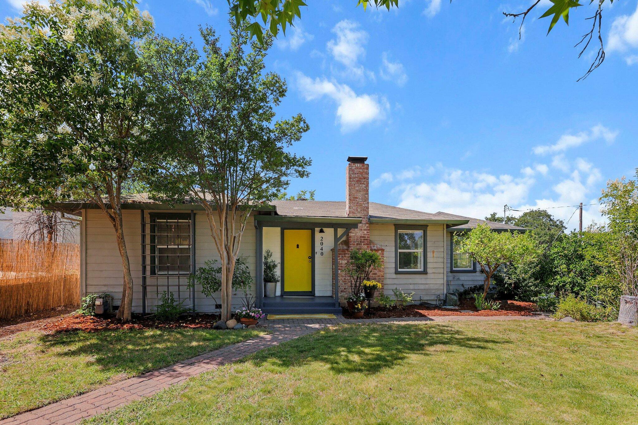 2040 Sonoma Street  Redding CA 96001 photo