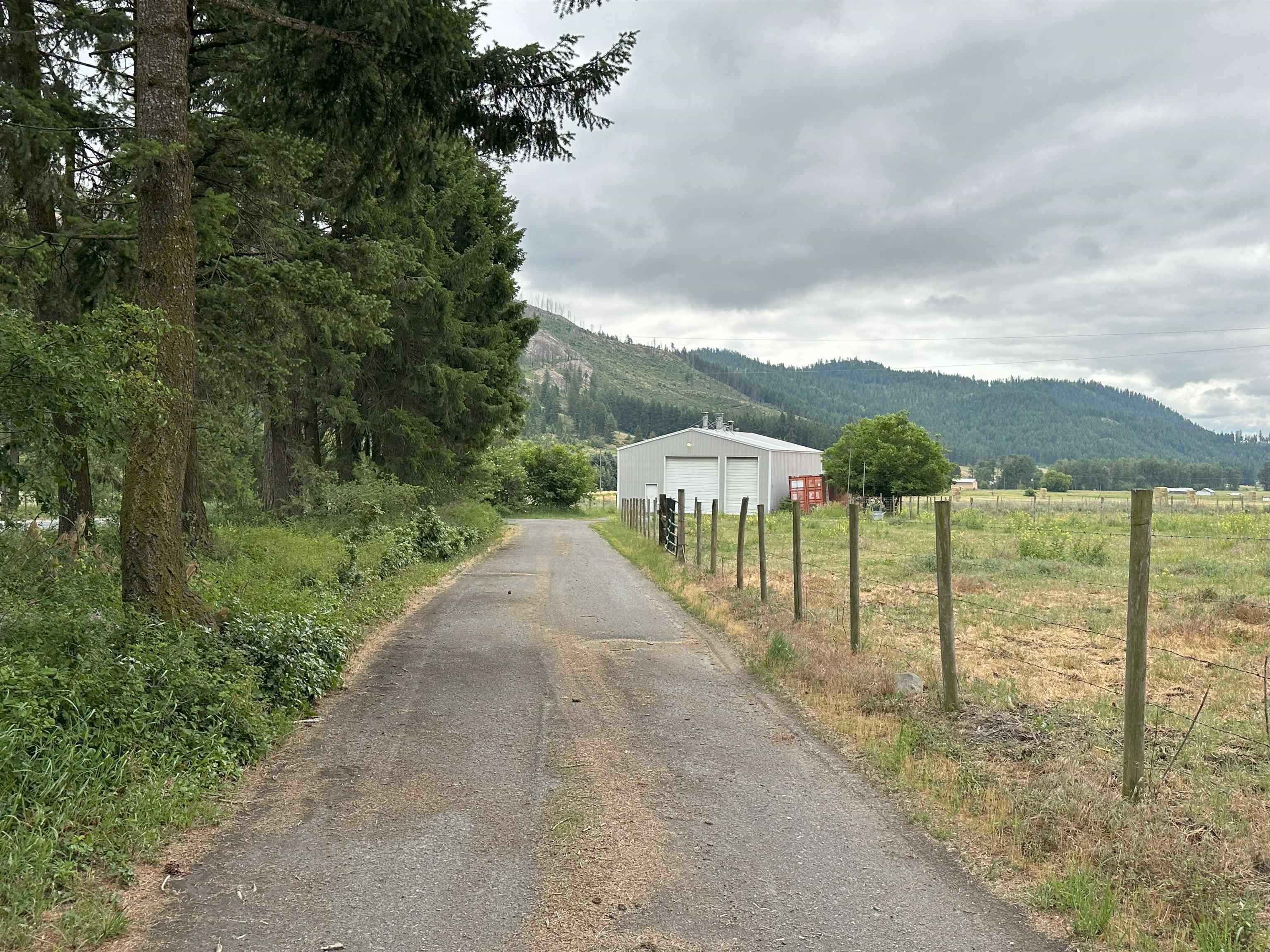 Property Photo: 501 A Williams Lake Rd Rd WA 99114