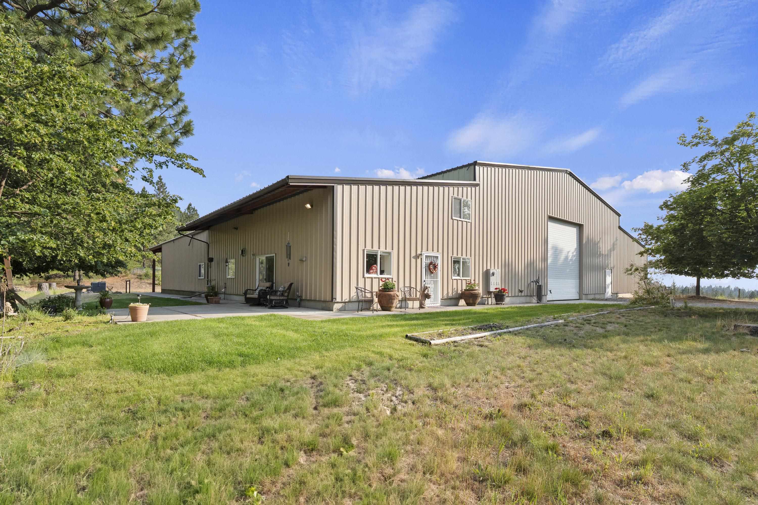 Property Photo: 10718 S Mica Vista Ln WA 99023