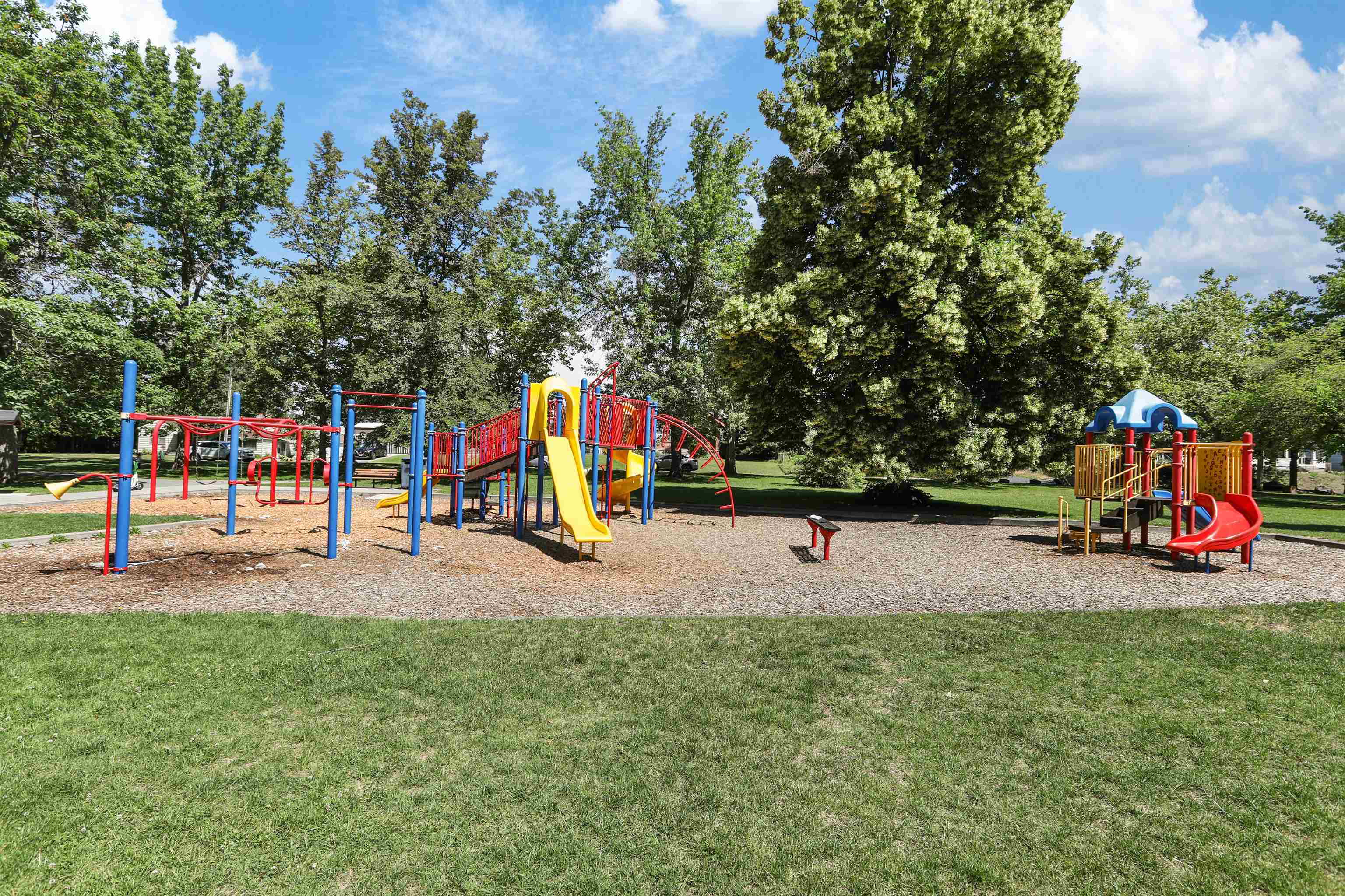 Property Photo: 1908 E Gordon Ave WA 99207