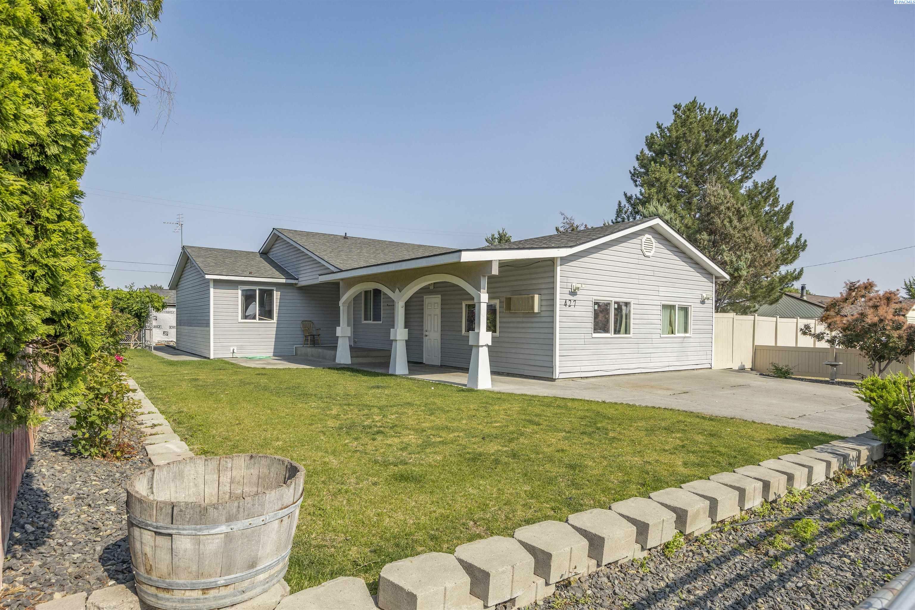 Property Photo: 427 N Owen Ave WA 99301