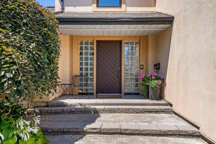 Property Photo: 3535 Cardinal Drive ON L2H 2Y1