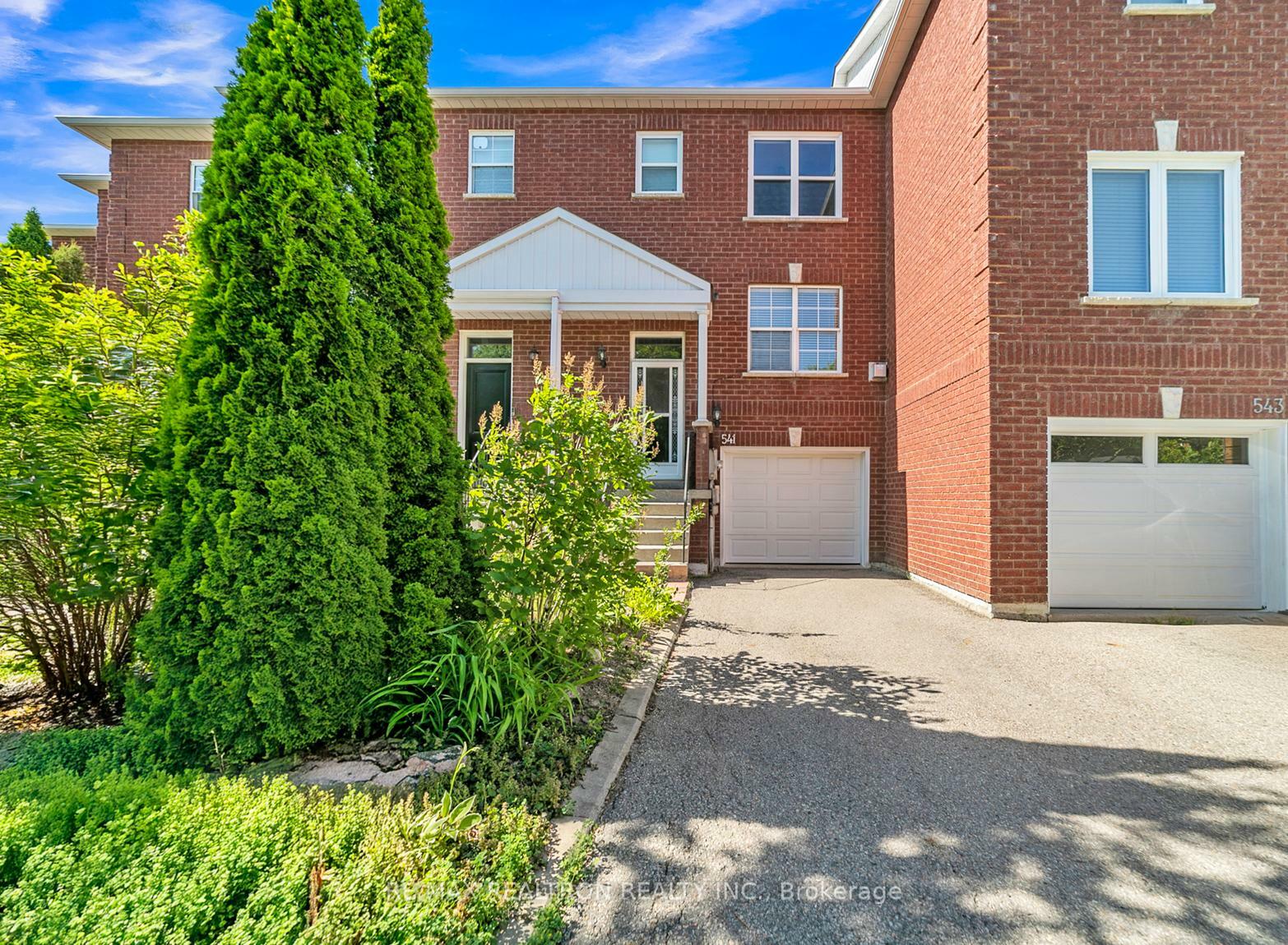Property Photo: 541 Bondi Avenue ON L3Y 8R5