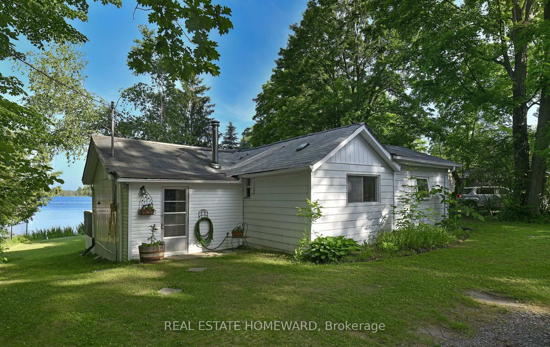 Property Photo: 260 South Shores Road ON K0L 1L0
