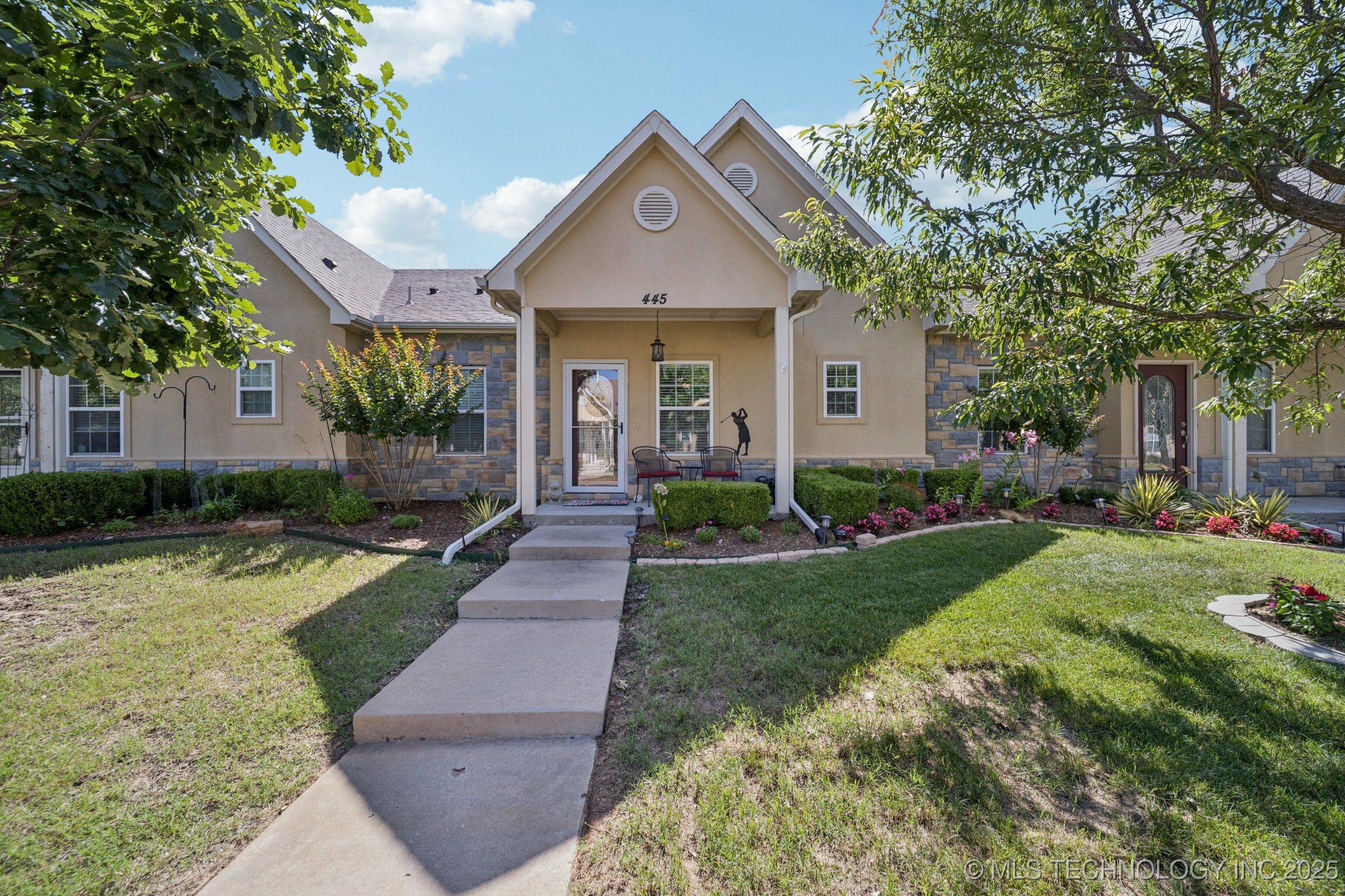 Property Photo: 445 S Cypress Avenue OK 74012