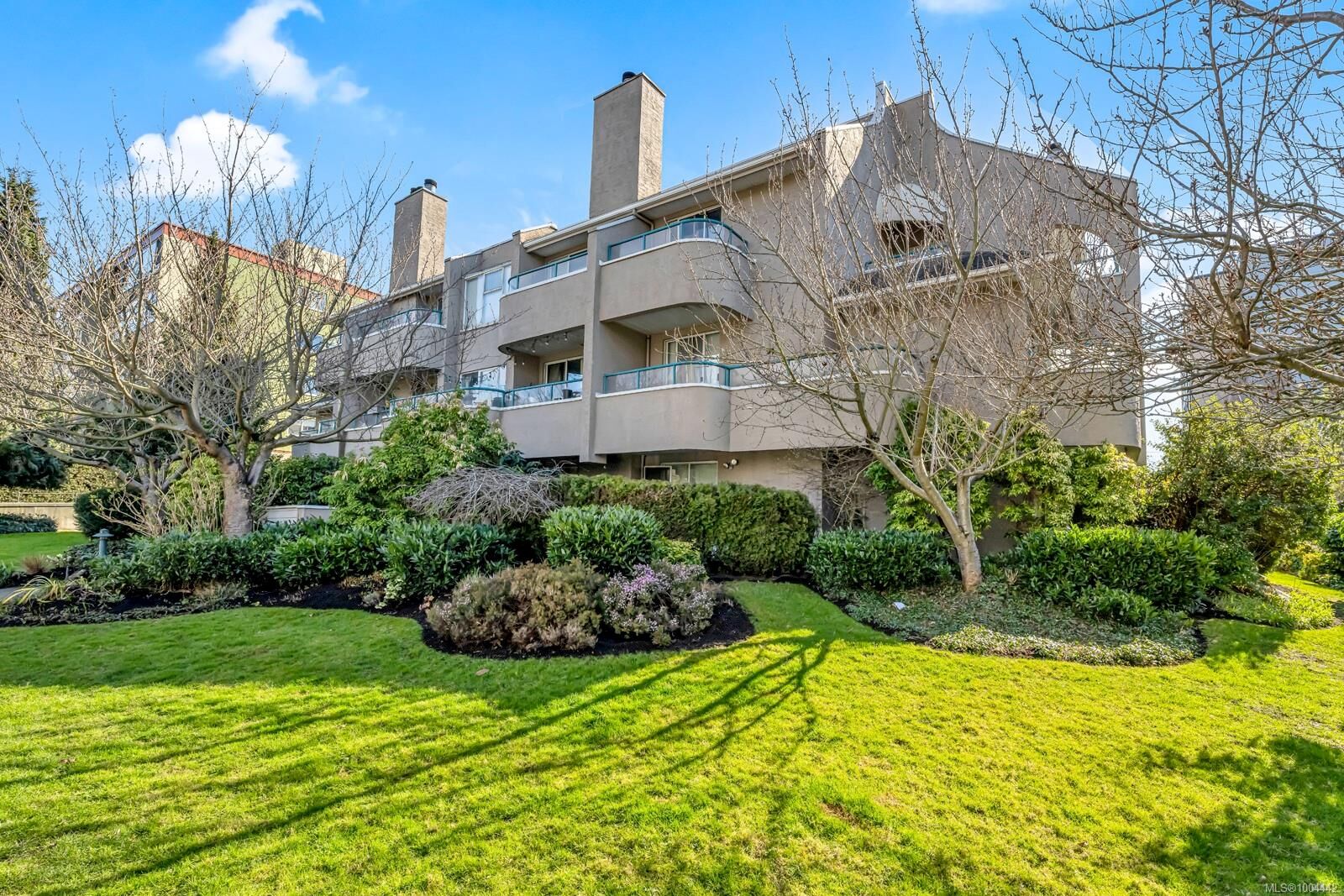 Property Photo: 1223 Johnson St 206 BC V8V 3N9