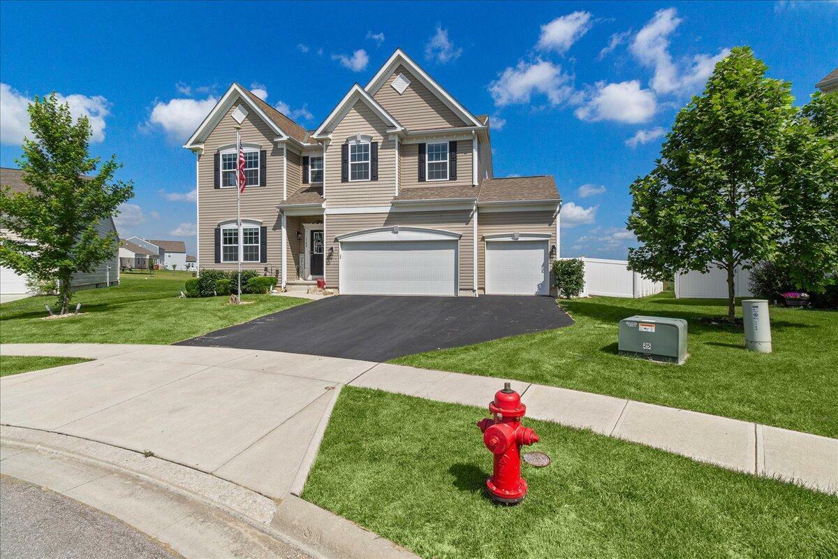 Property Photo:  1140 Cabell Court  OH 43140 