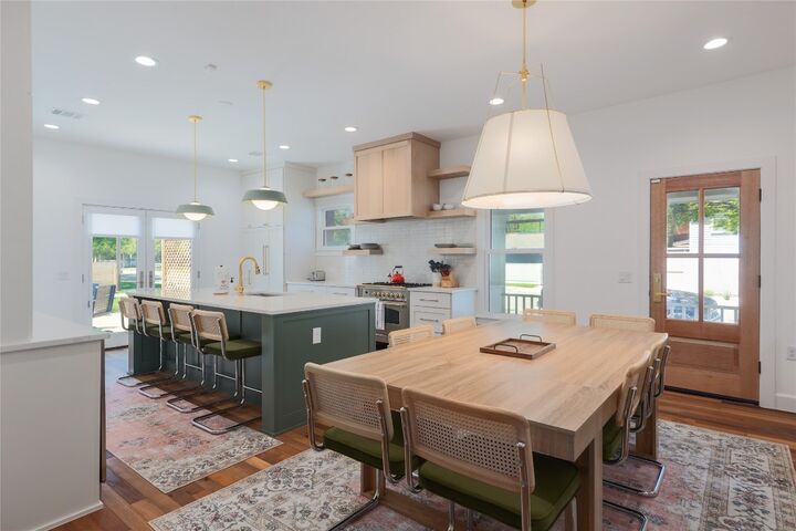 Property Photo:  1701 Willow Street  TX 78702