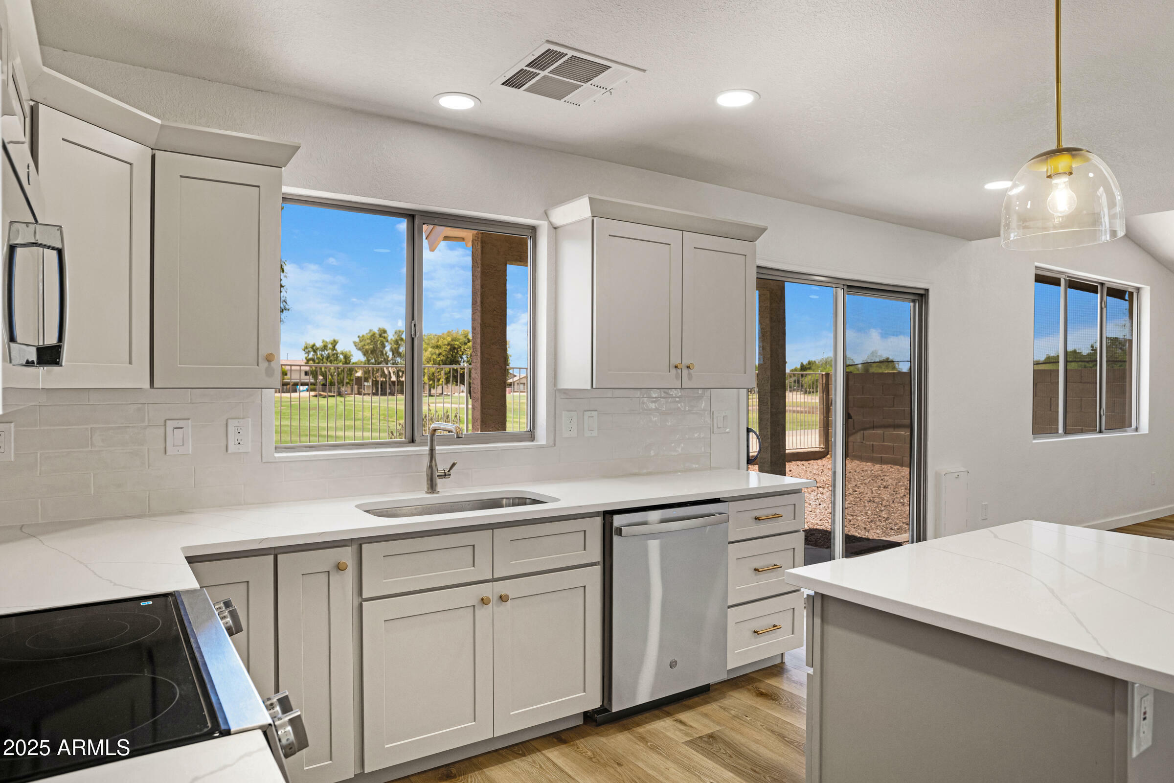 Property Photo:  1236 S Boulder Street C  AZ 85296 