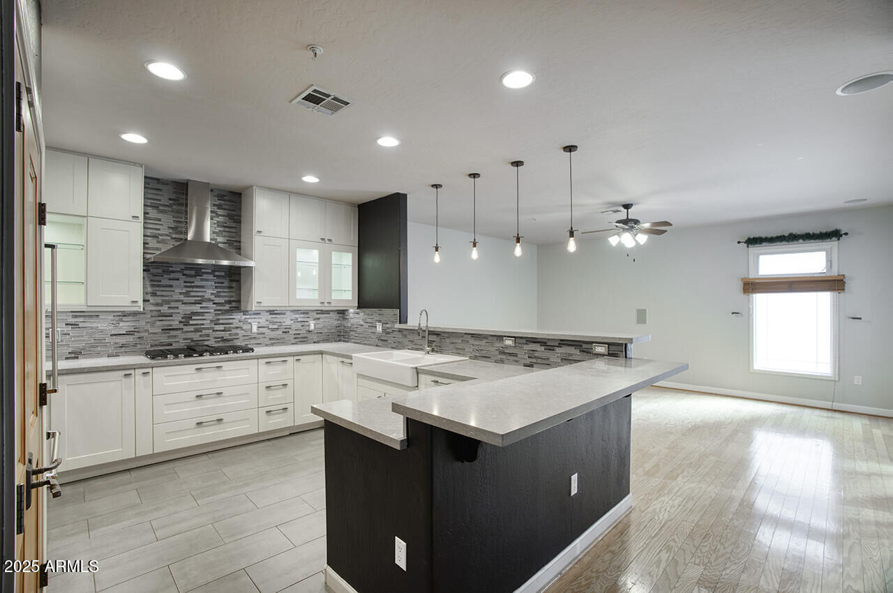 Property Photo:  235 W Portland Street  AZ 85003