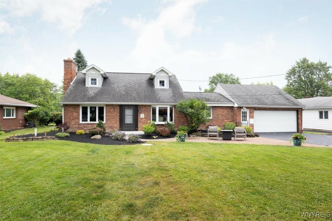 Property Photo: 4995 Meadowbrook Road NY 14221