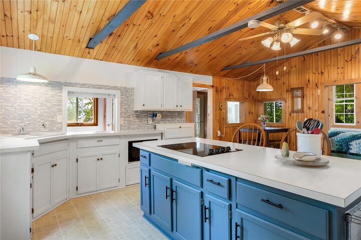 Property Photo:  1753 Log Cabin Road  NY 14527 