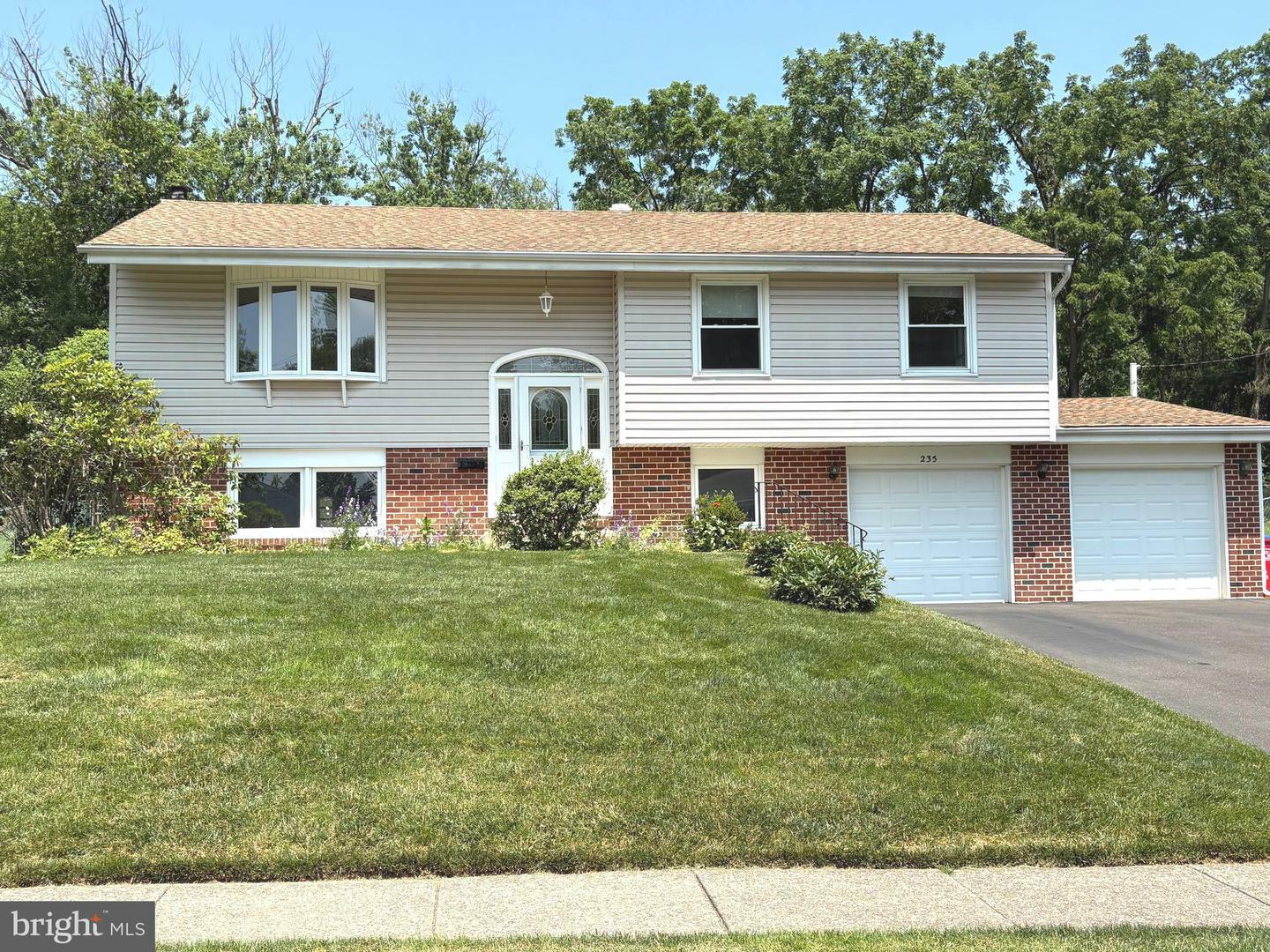Property Photo: 235 Colonial Drive PA 18974