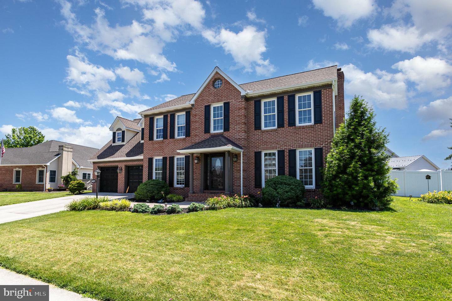 Property Photo: 421 Dart Drive PA 17331