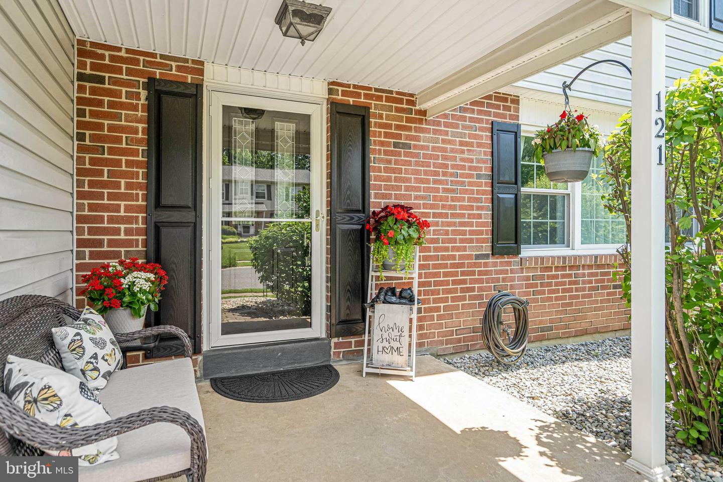 Property Photo:  121 Decker Drive  DE 19711 