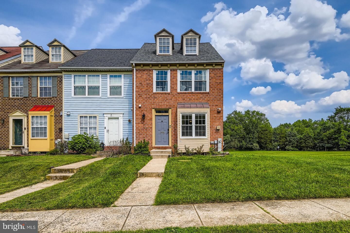 Property Photo:  2401 Kevsway Court  MD 21244 