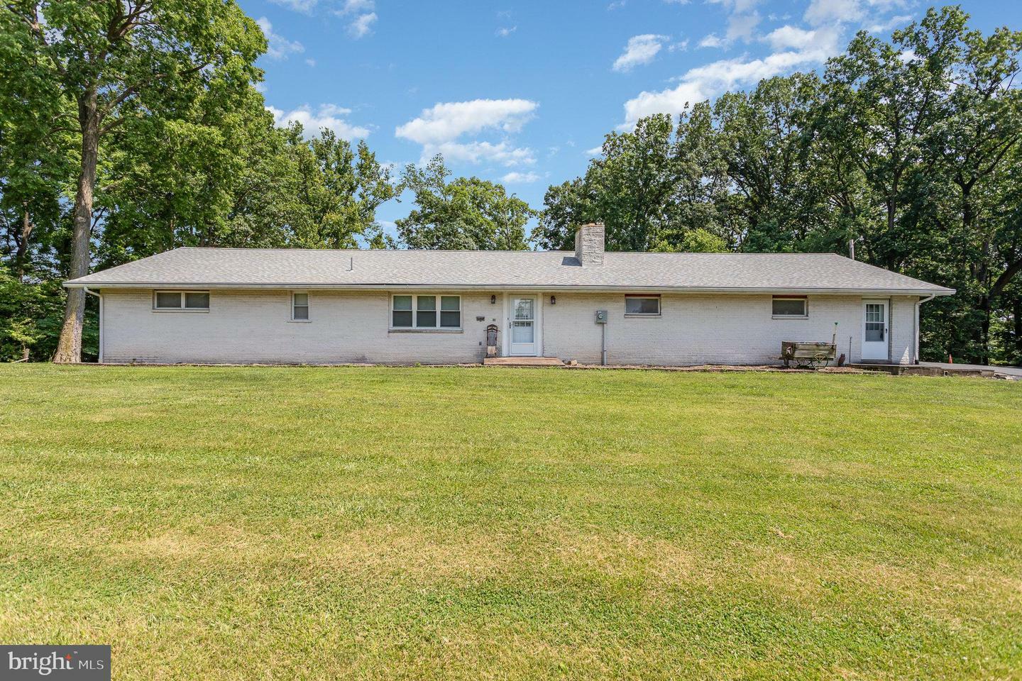 203 Ridge Road  Carlisle PA 17015 photo