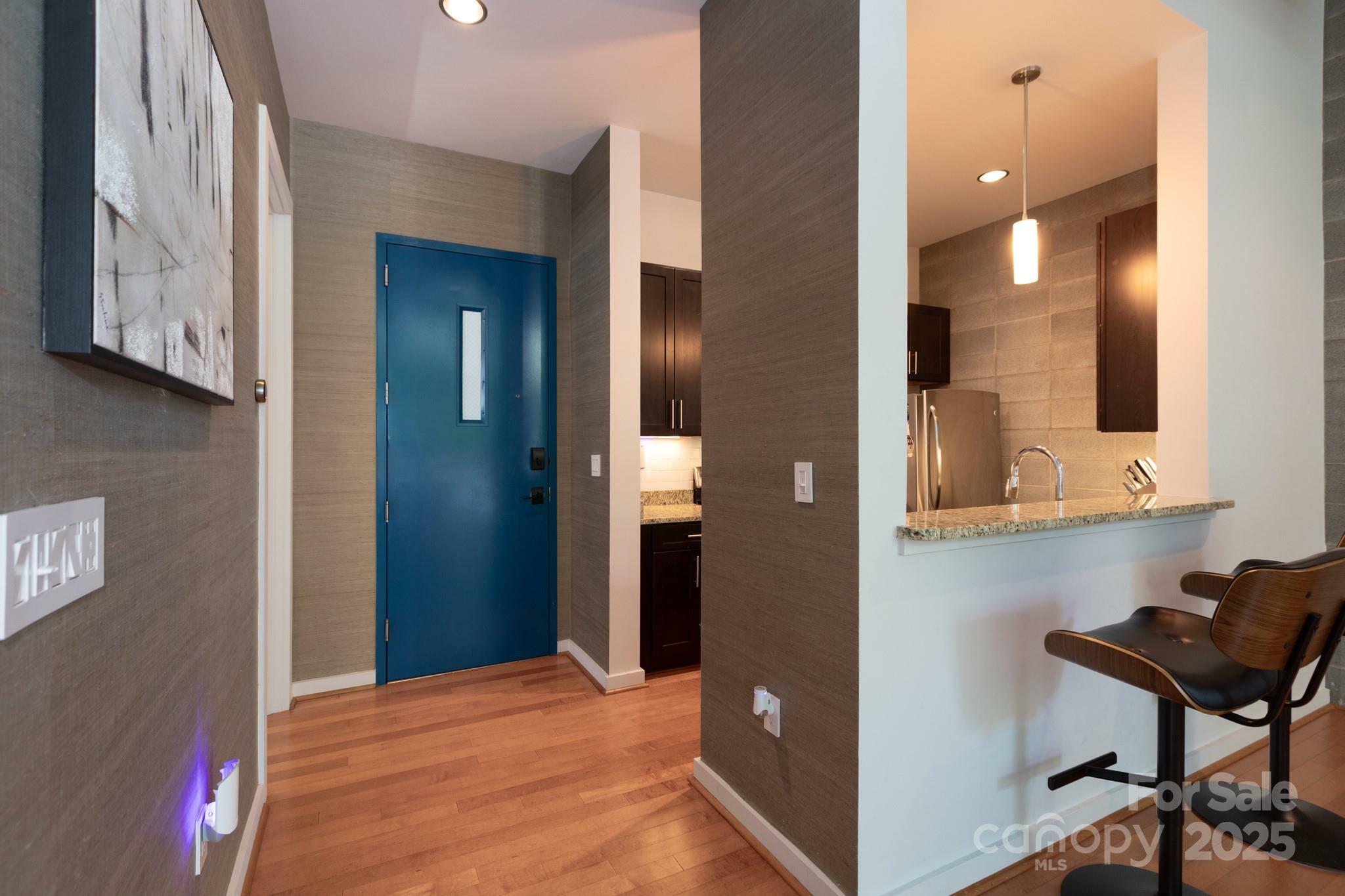 Property Photo: 2116 McClintock Road 122 NC 28205