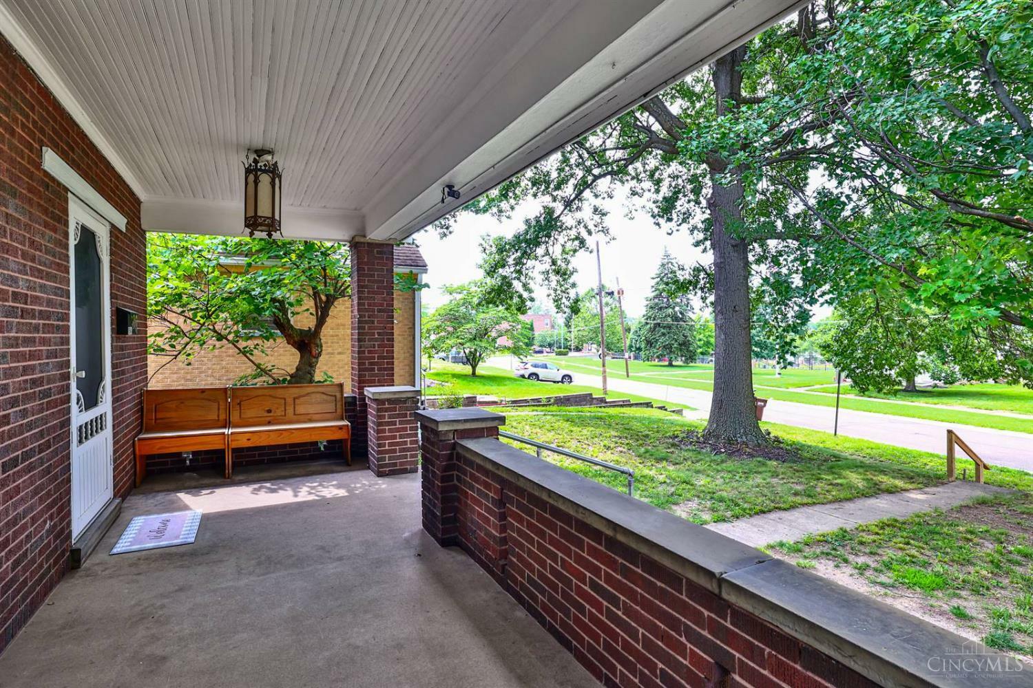 Property Photo: 1541 McMakin Avenue OH 45231