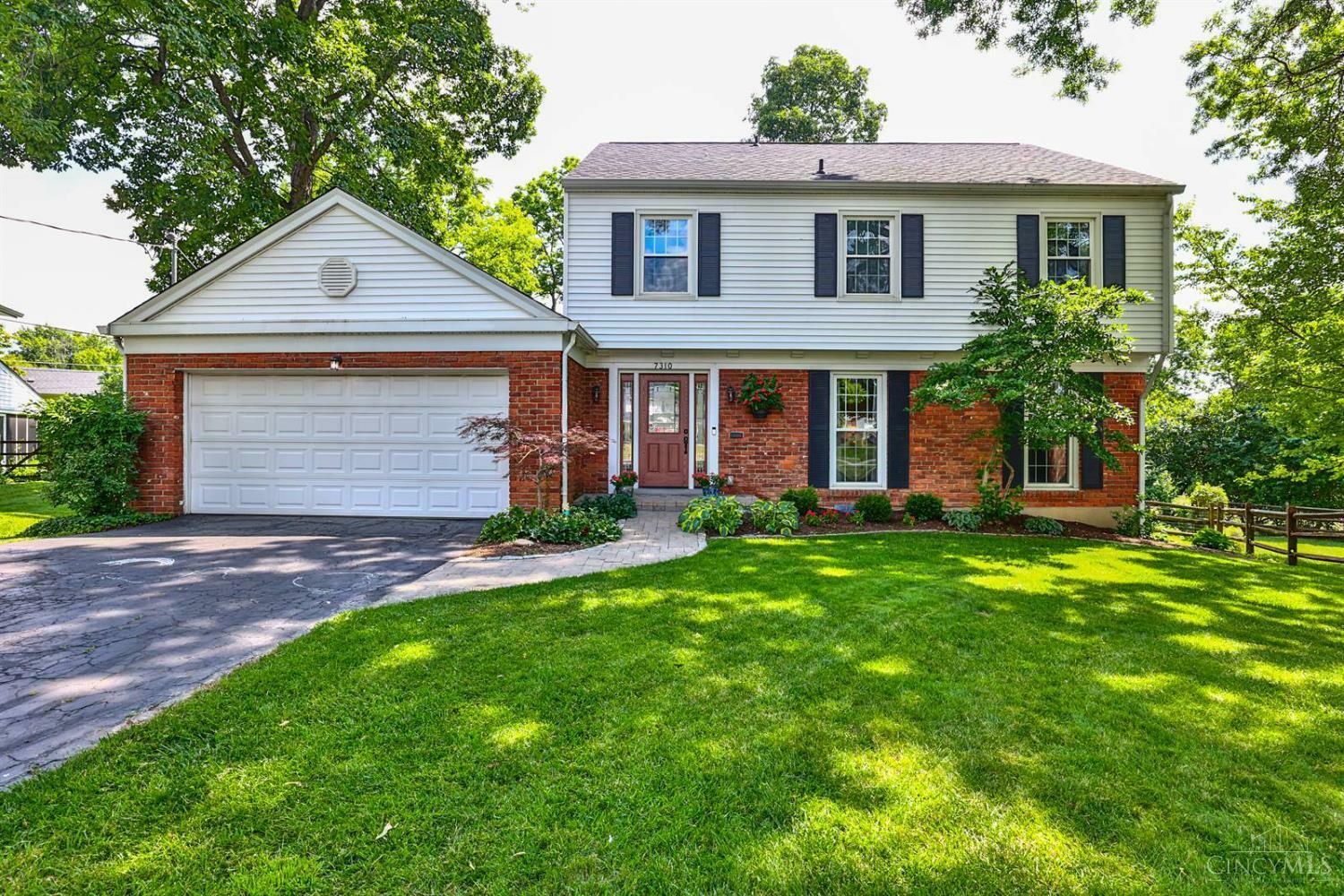 Property Photo:  7310 Dunleith Court  OH 45243 