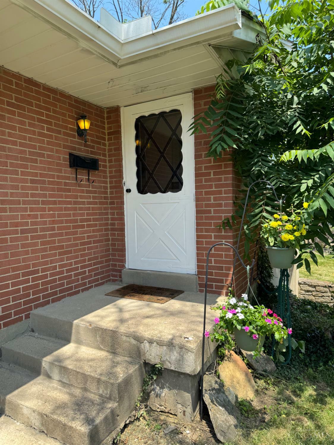 Property Photo:  1483 Blueorchard Drive  OH 45230 