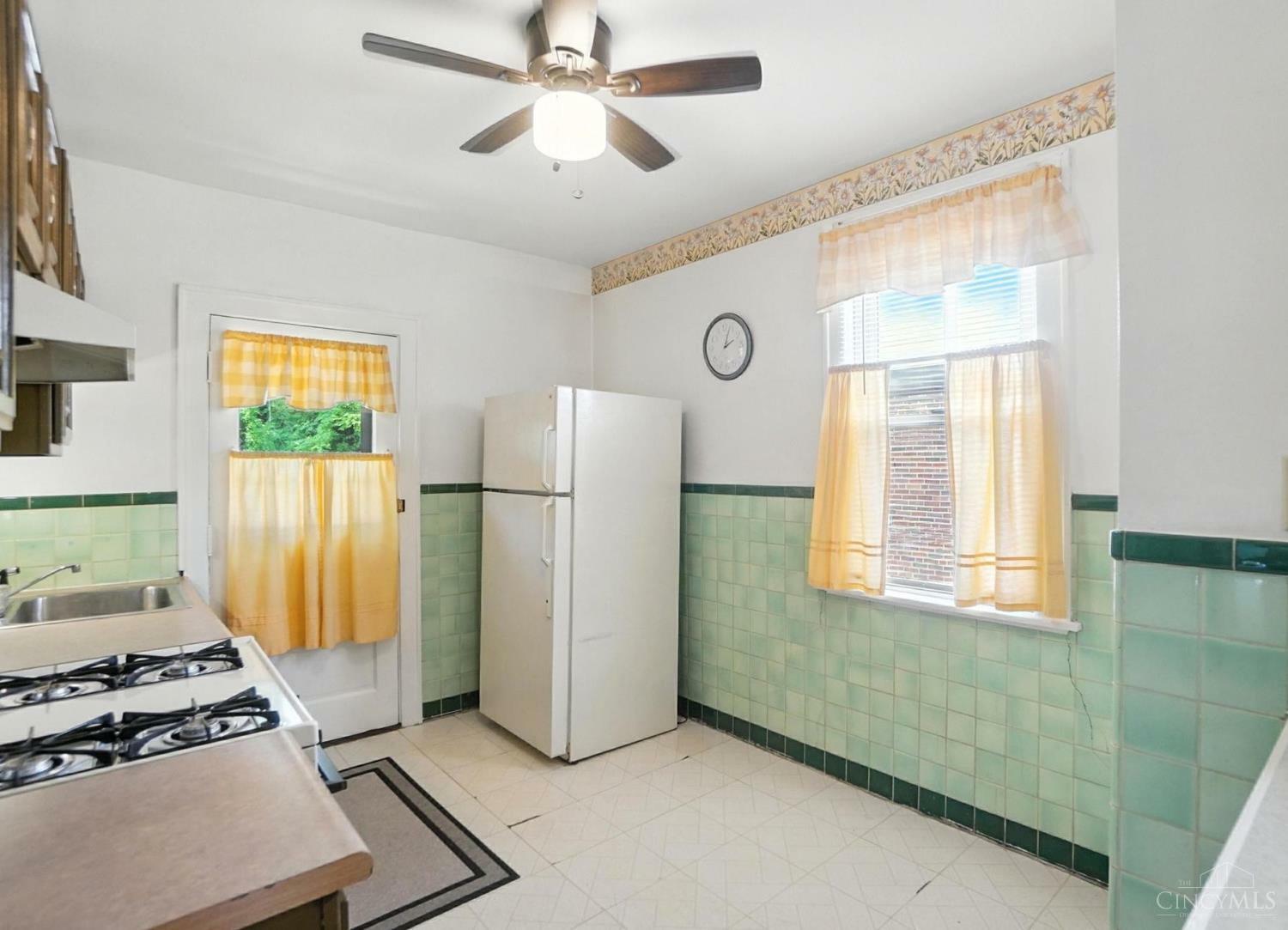 Property Photo: 4643 Joana Place OH 45238