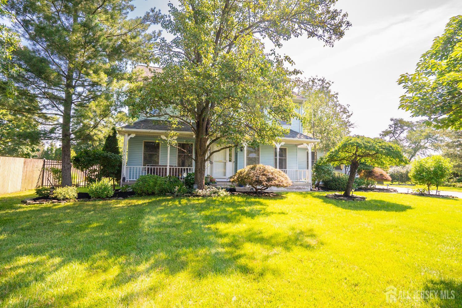 Property Photo: 10 Chelsea Court NJ 08810