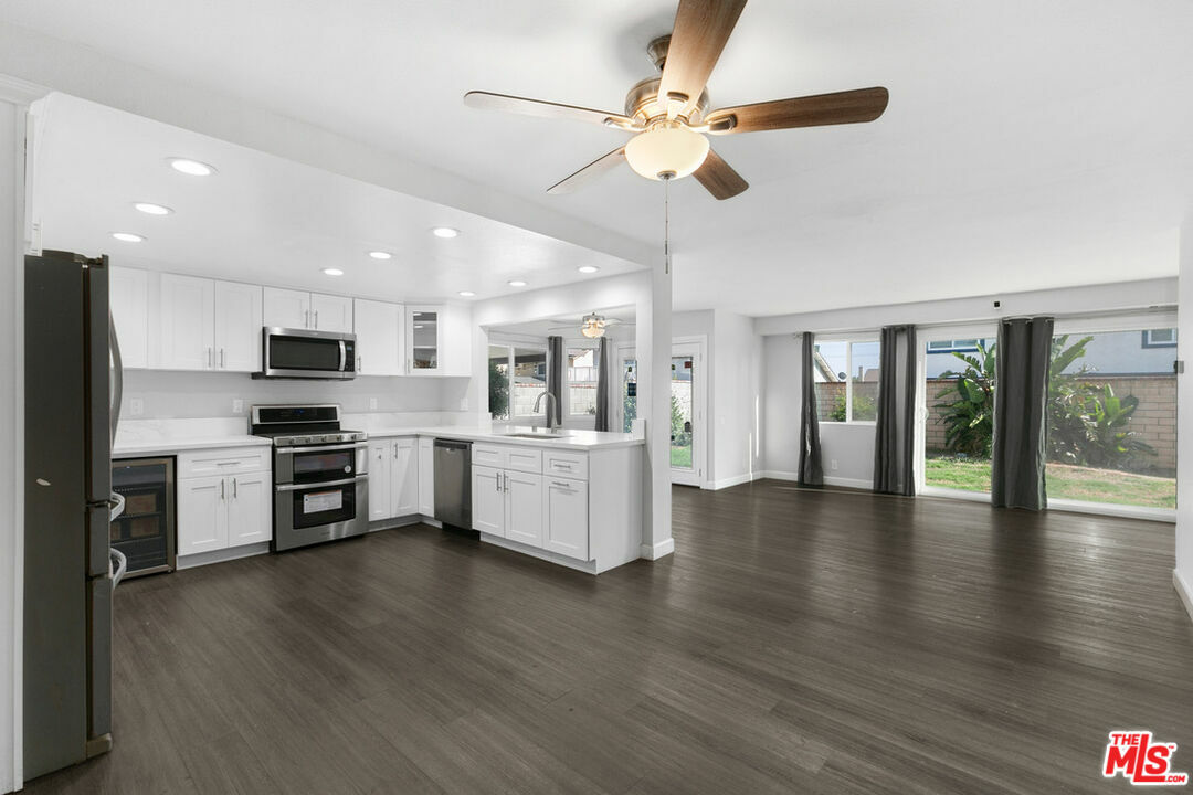 Property Photo: 6703 Poinsettia Ct CA 91710