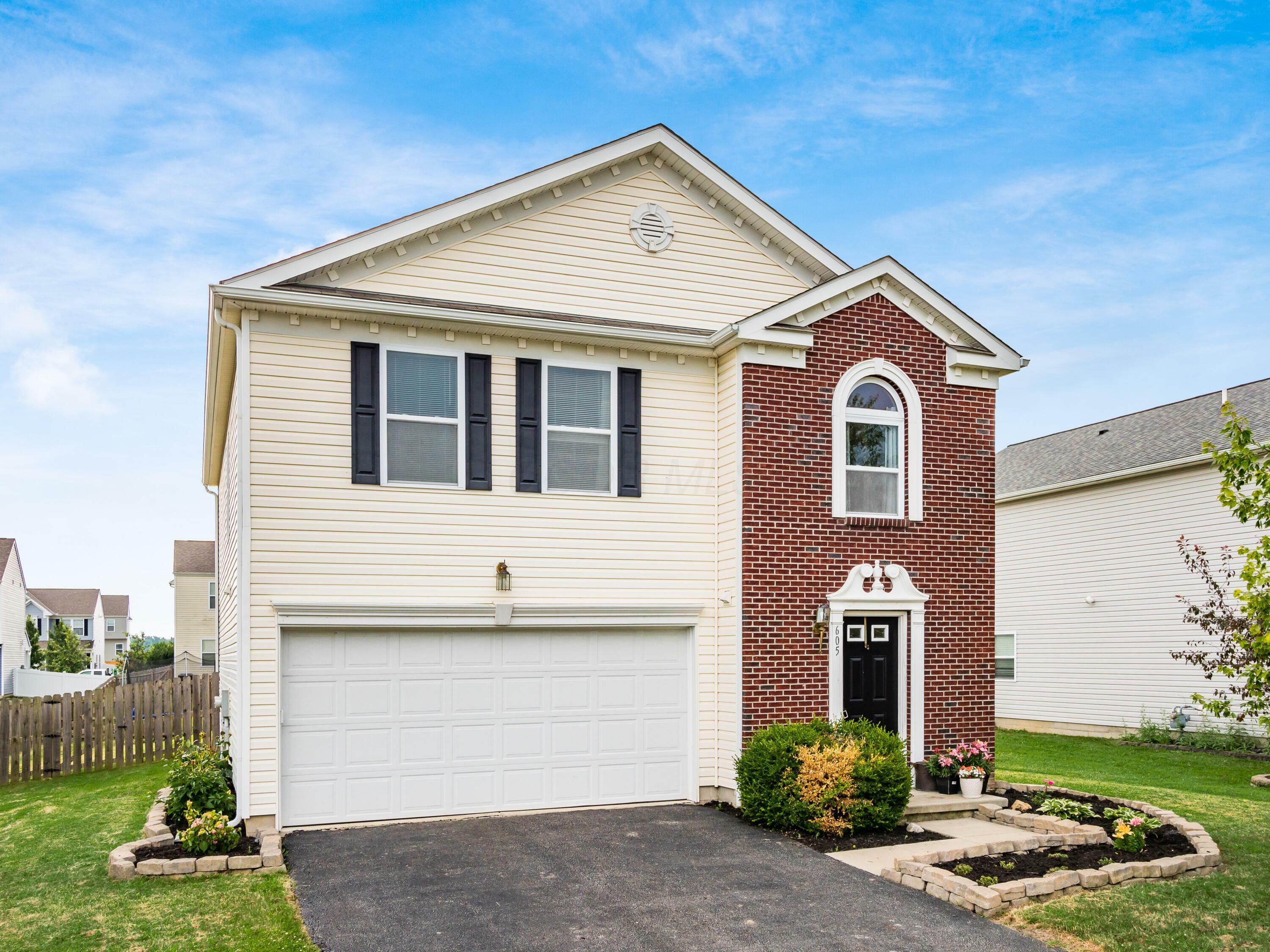 Property Photo: 605 Professional Parkway OH 43040