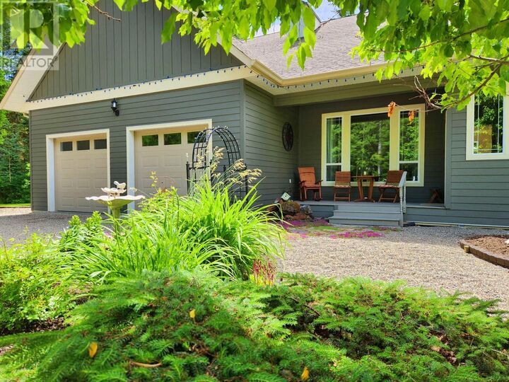 Property Photo: 4762 Carolyn Road BC V2J 6L5