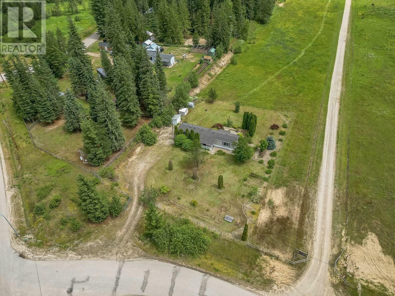 Photo de la propriété: 3630 Yard Creek Loop Road BC V0E 2J0