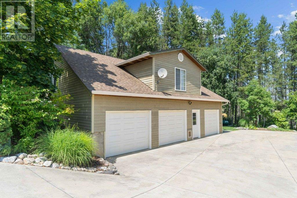 Photo de la propriété: 3800 60 Street Northwest BC V1E 3A8