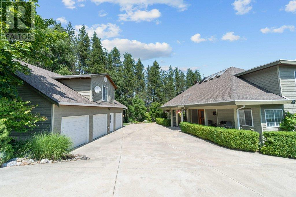 Property Photo: 3800 60 Street Northwest BC V1E 3A8