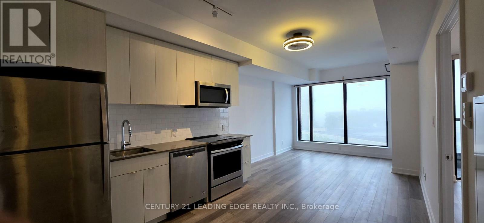 Property Photo: 2799 Kingston Road 610 ON M1M 0E3