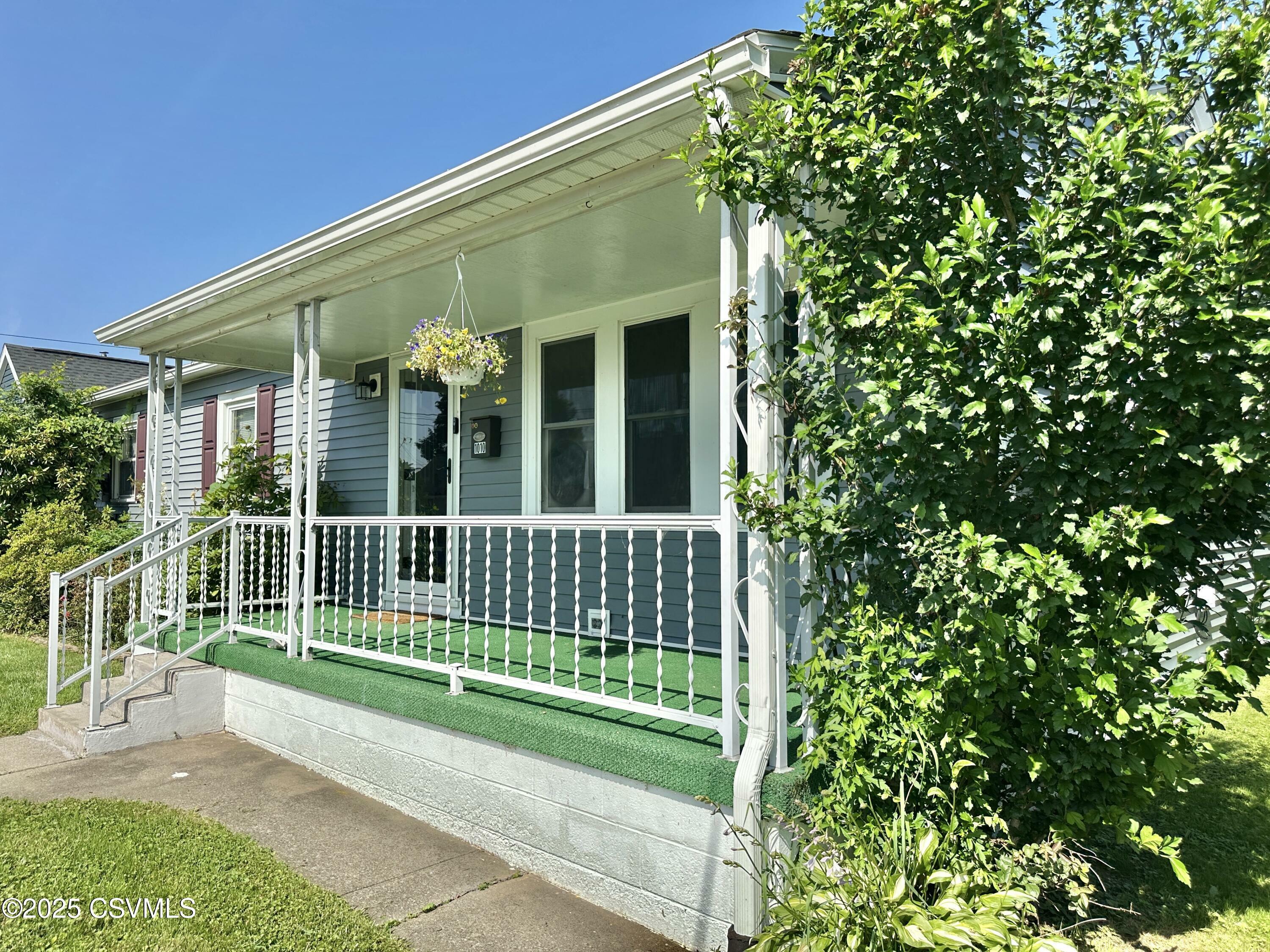 Property Photo: 1010 Orange Street PA 17870