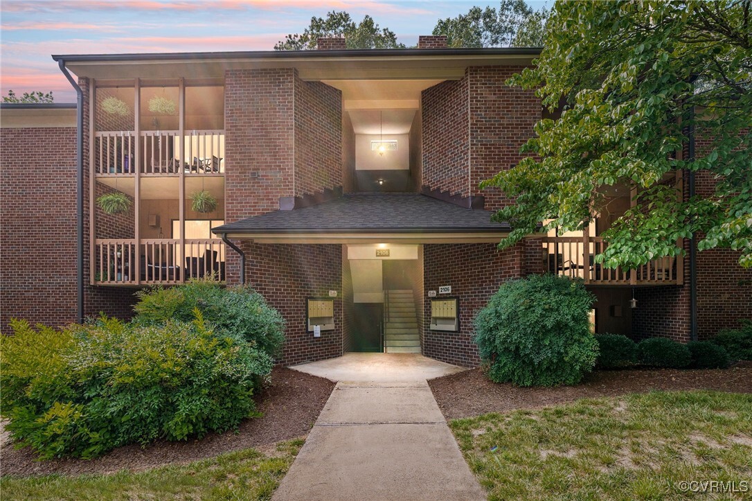 Property Photo: 2106 Turtle Run Drive 4 VA 23233