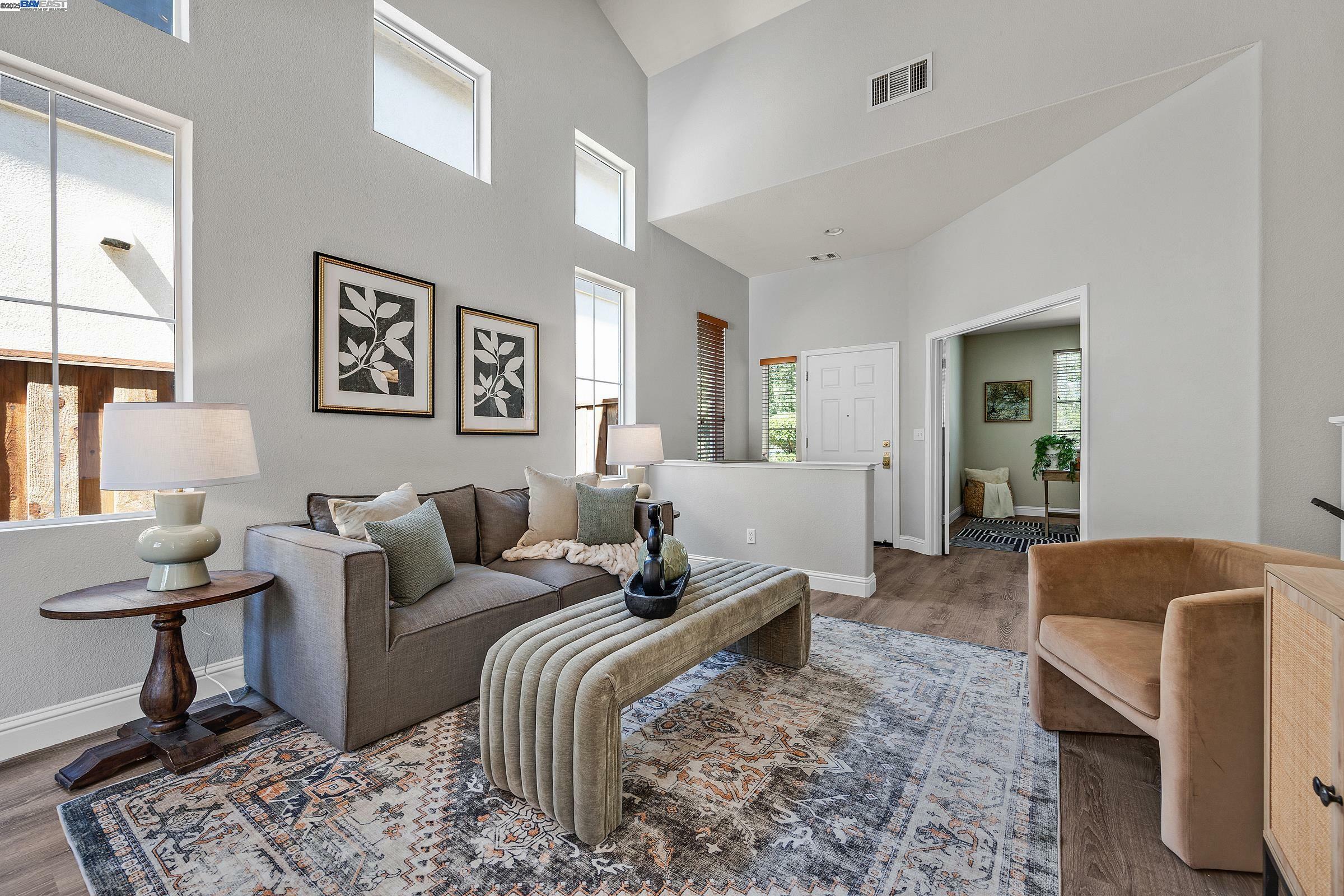 Property Photo: 5032 Persimmon Dr CA 94568